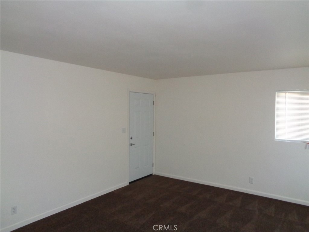 44253 Beech Avenue - Photo 13