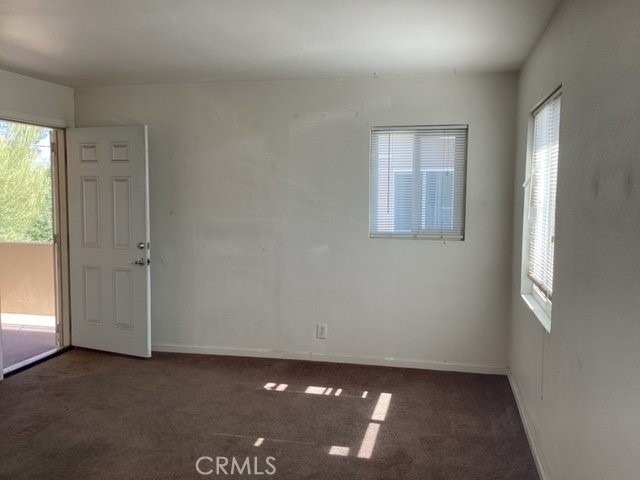 44253 Beech Avenue - Photo 1
