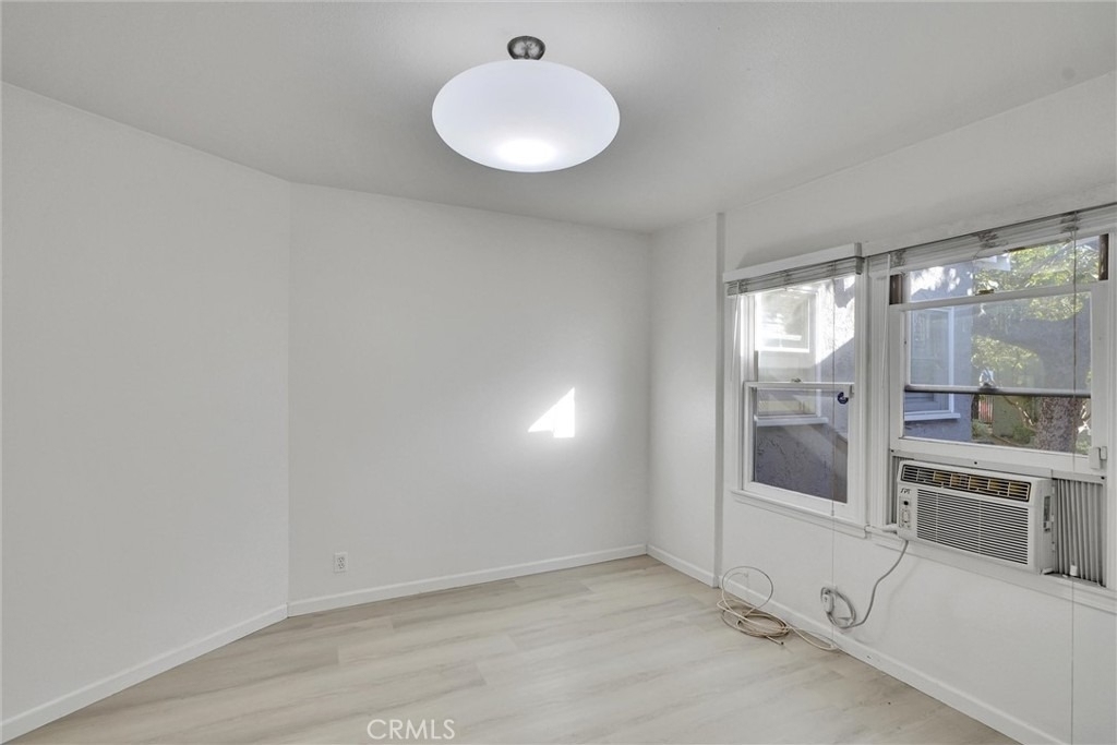 1120 N Vista Street - Photo 10