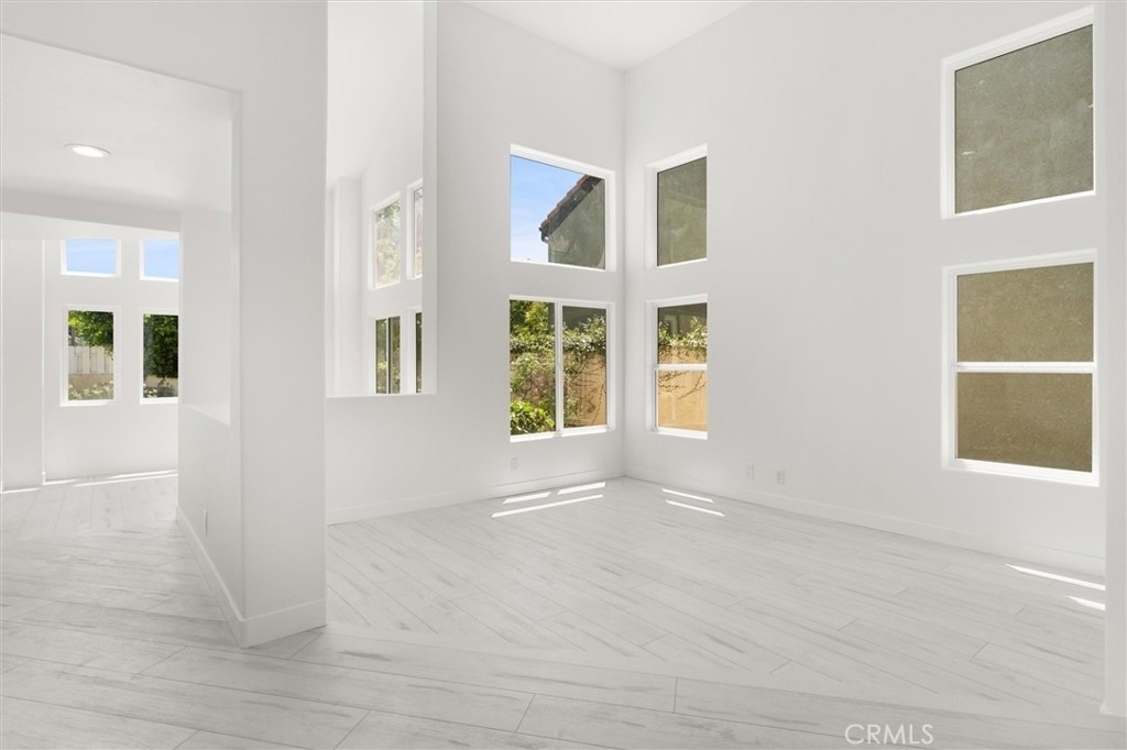 7422 Kyle Court - Photo 2