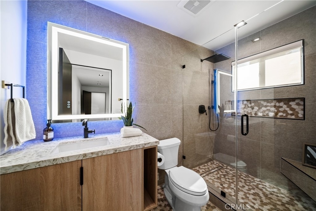 5109 Longridge Avenue - Photo 16