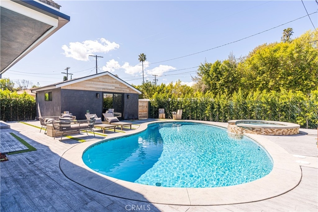 5109 Longridge Avenue - Photo 42