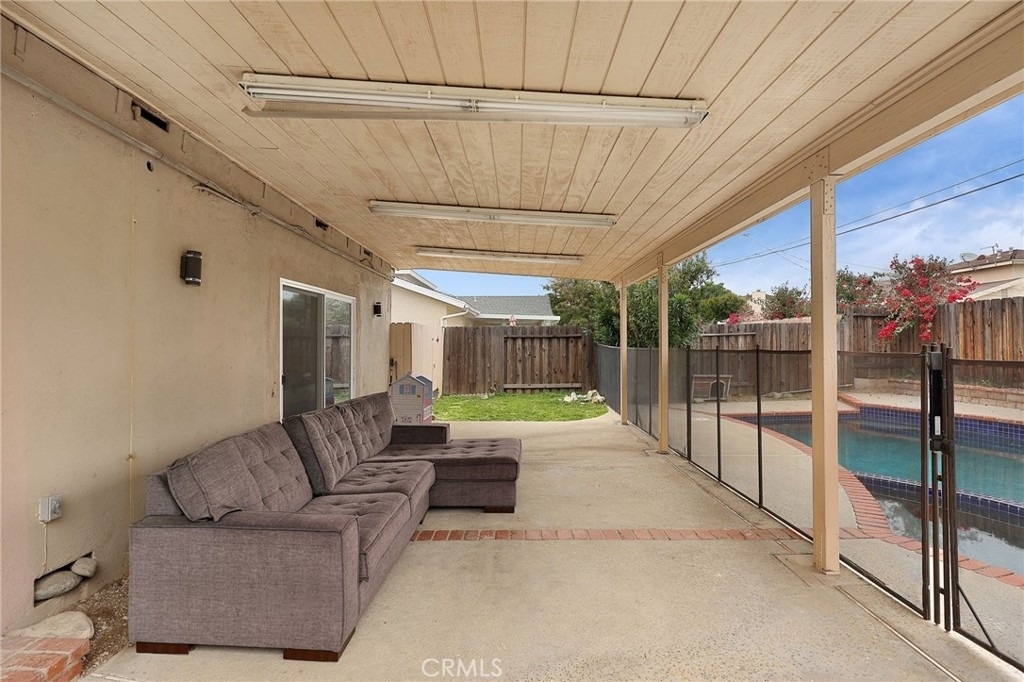 20745 Ingomar Street - Photo 18