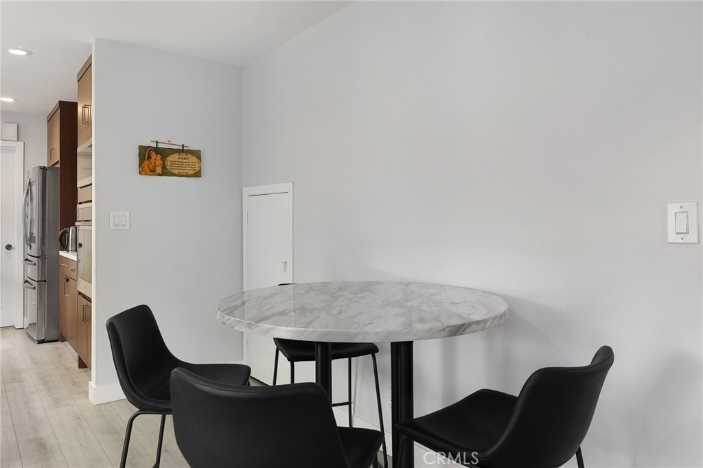 20745 Ingomar Street - Photo 4