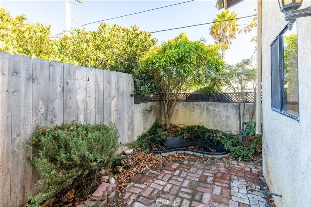 276 Spruce Street - Photo 34