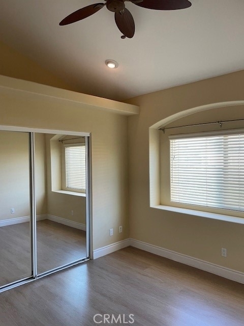2207 Warfield Avenue - Photo 12