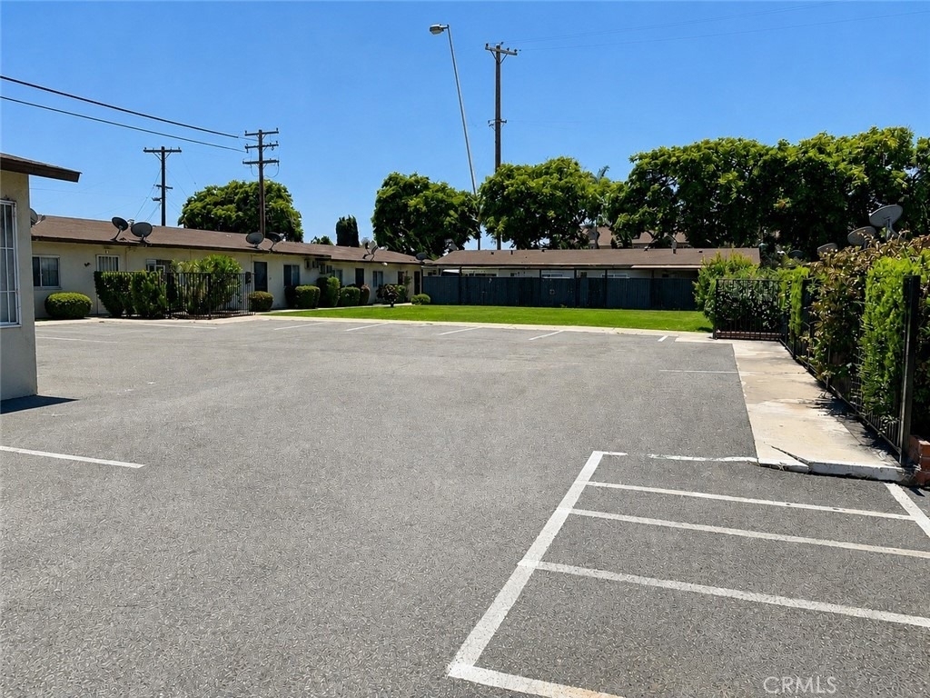 3411 W Orange - Photo 26