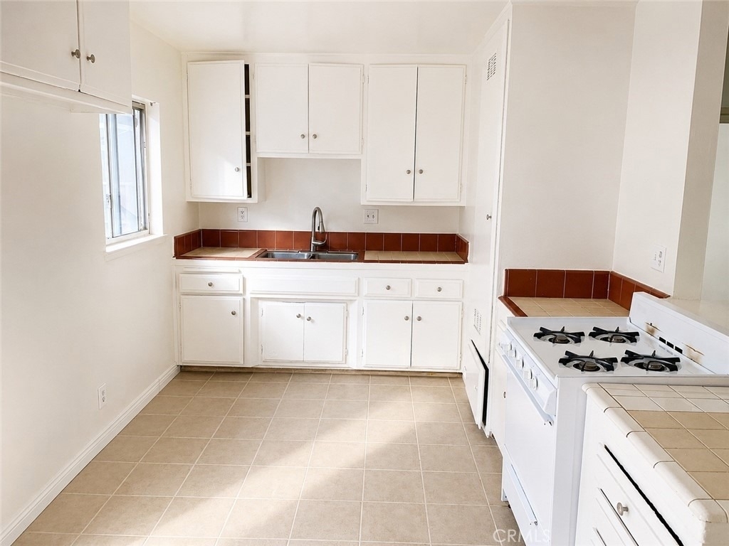 3411 W Orange - Photo 7