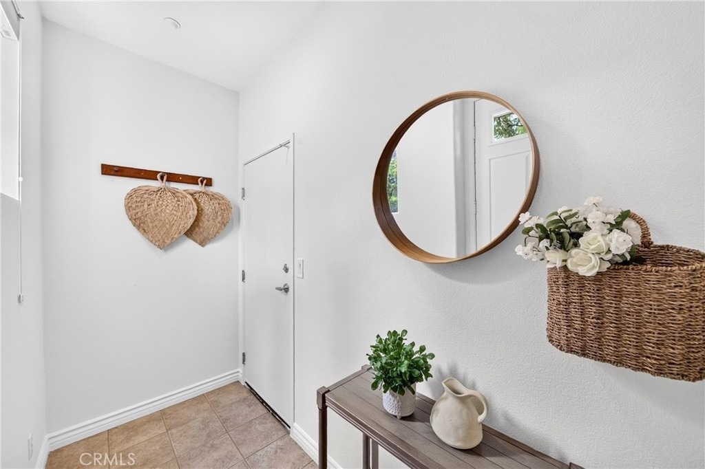 2256 Clark - Photo 3