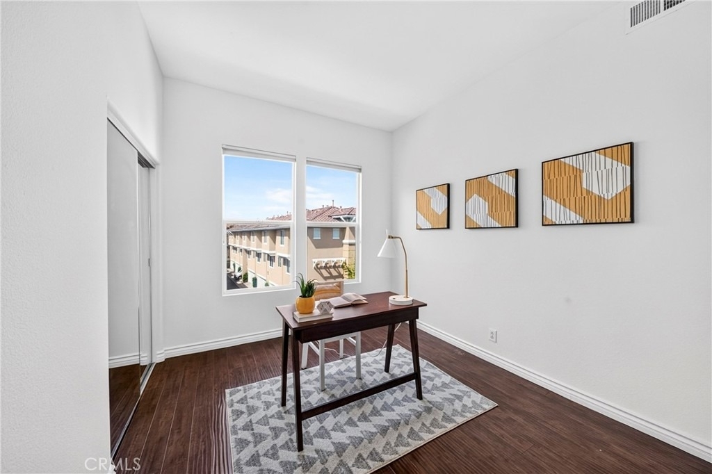 2256 Clark - Photo 23