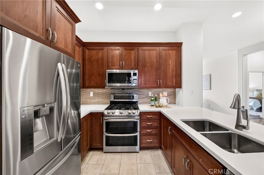2256 Clark - Photo 19