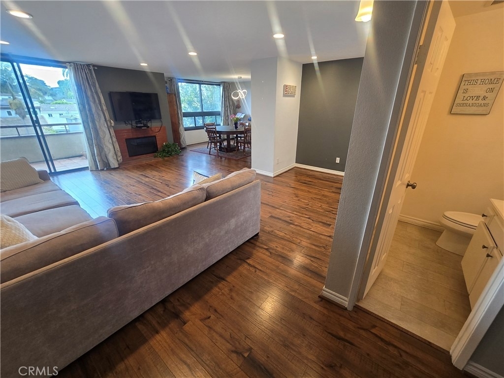 8828 Pershing - Photo 11