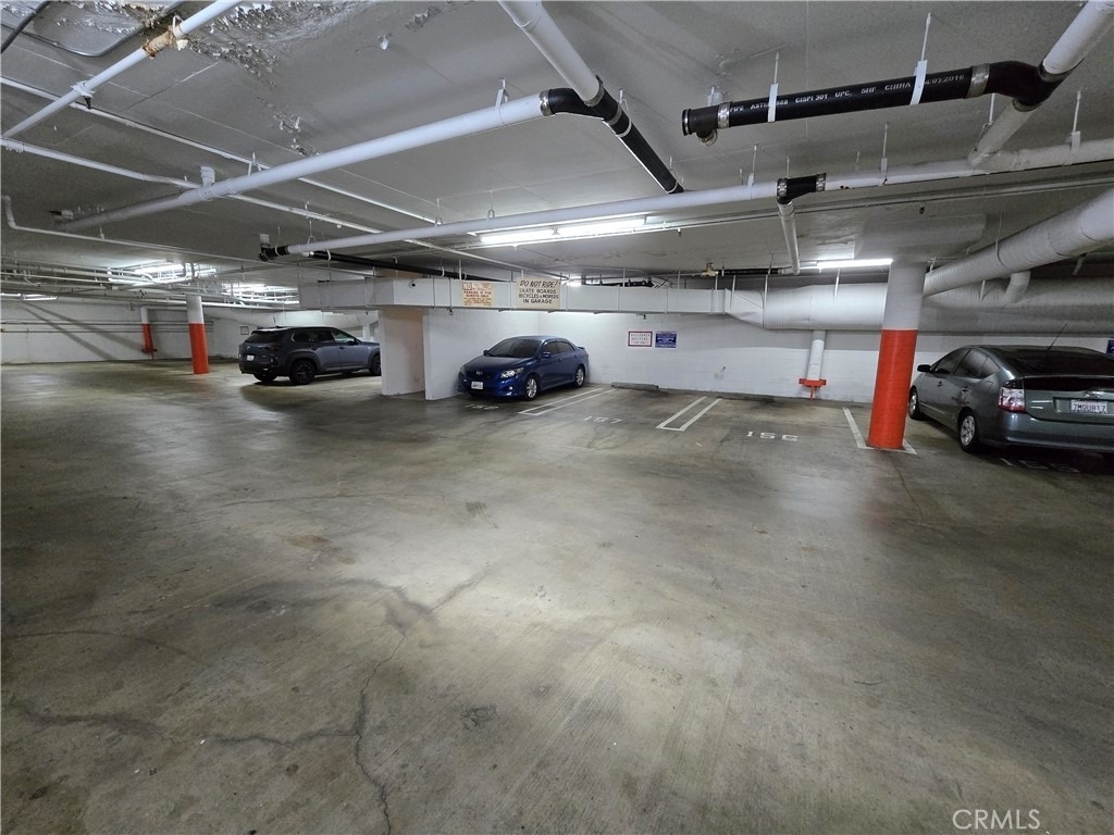 8828 Pershing - Photo 31