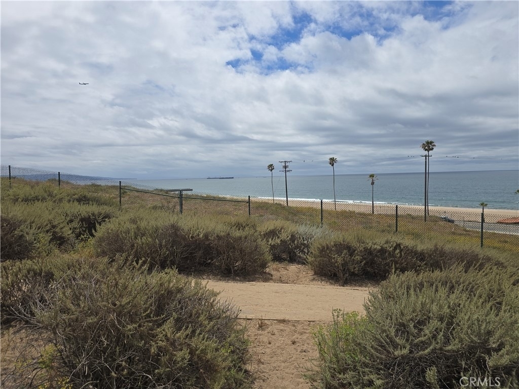 8828 Pershing - Photo 35