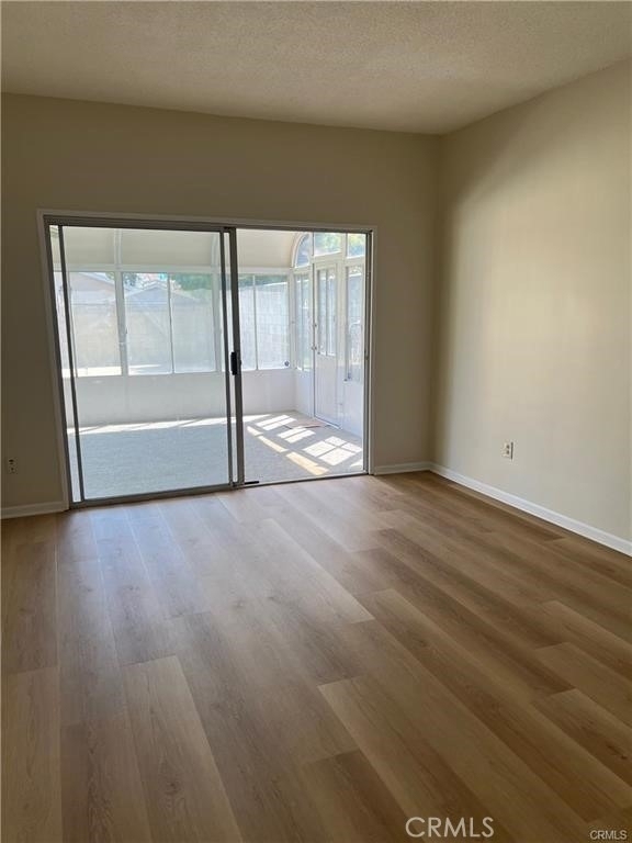 26420 Pineknoll - Photo 8