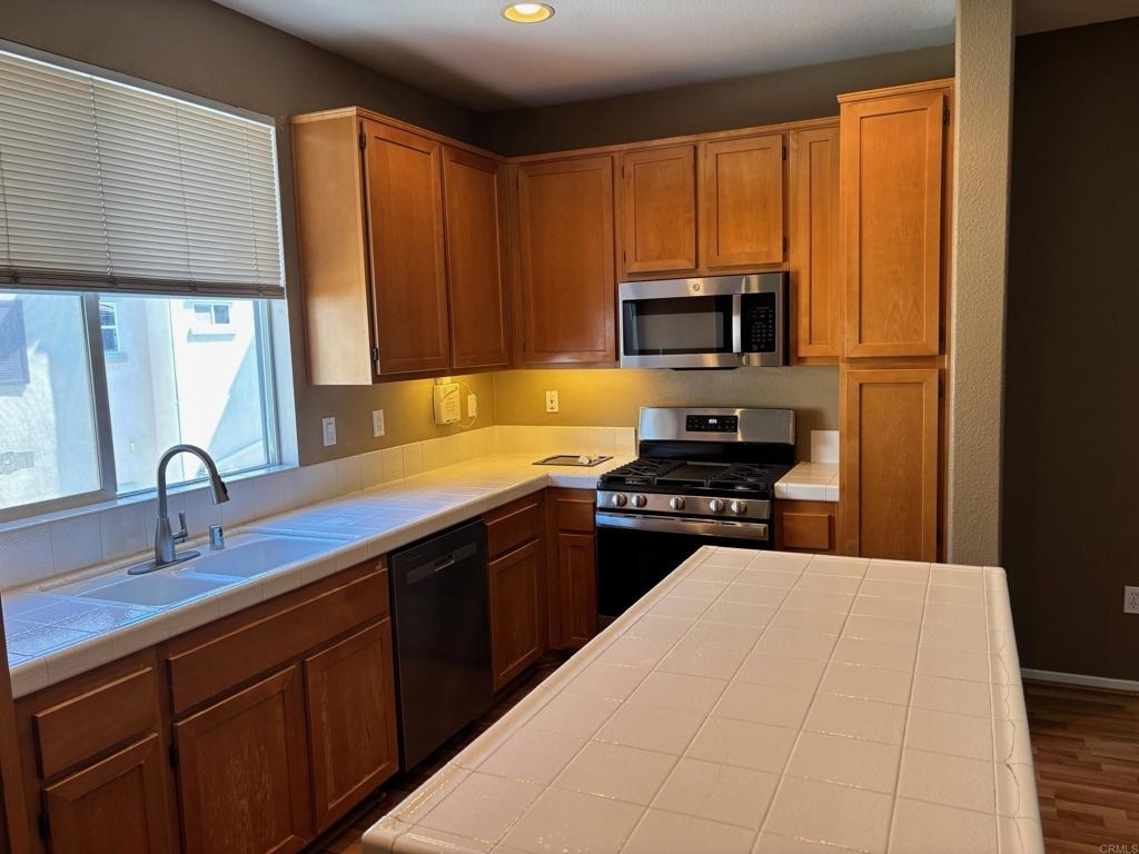 2706 Apricot Court - Photo 2