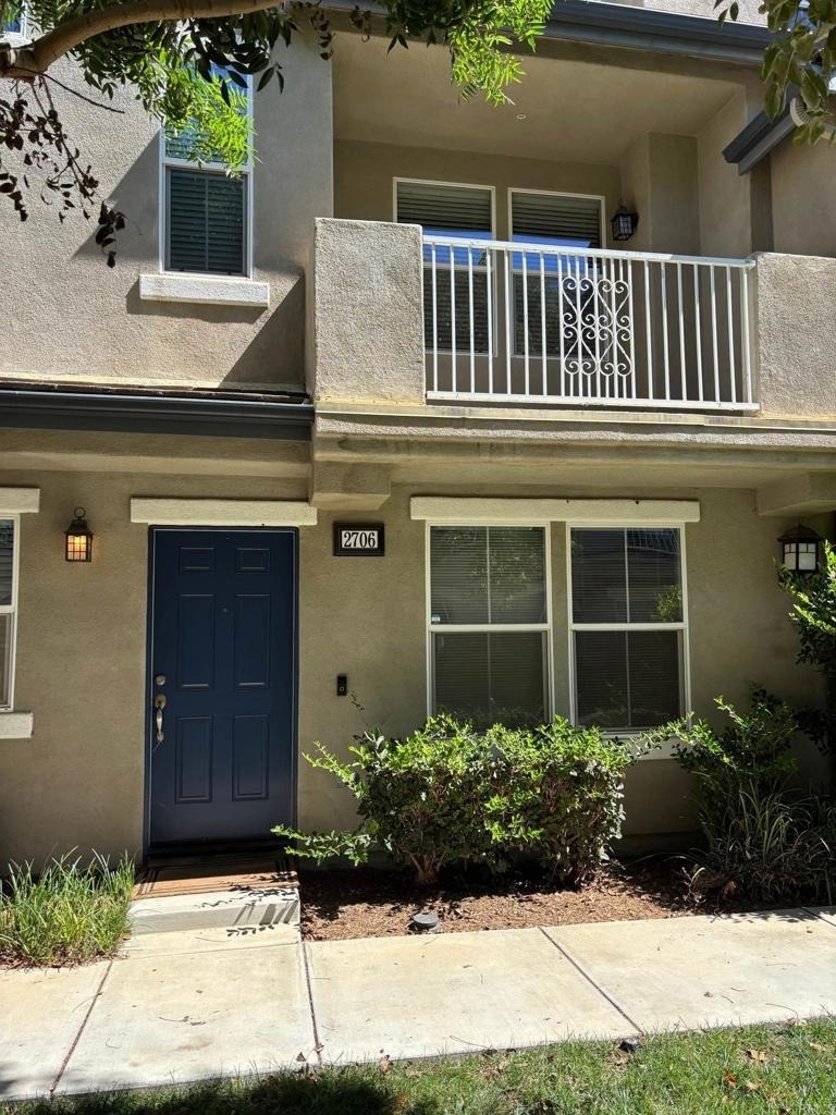 2706 Apricot Court - Photo 0