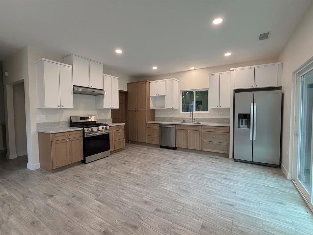 13714 Woodgate Pl - Photo 0