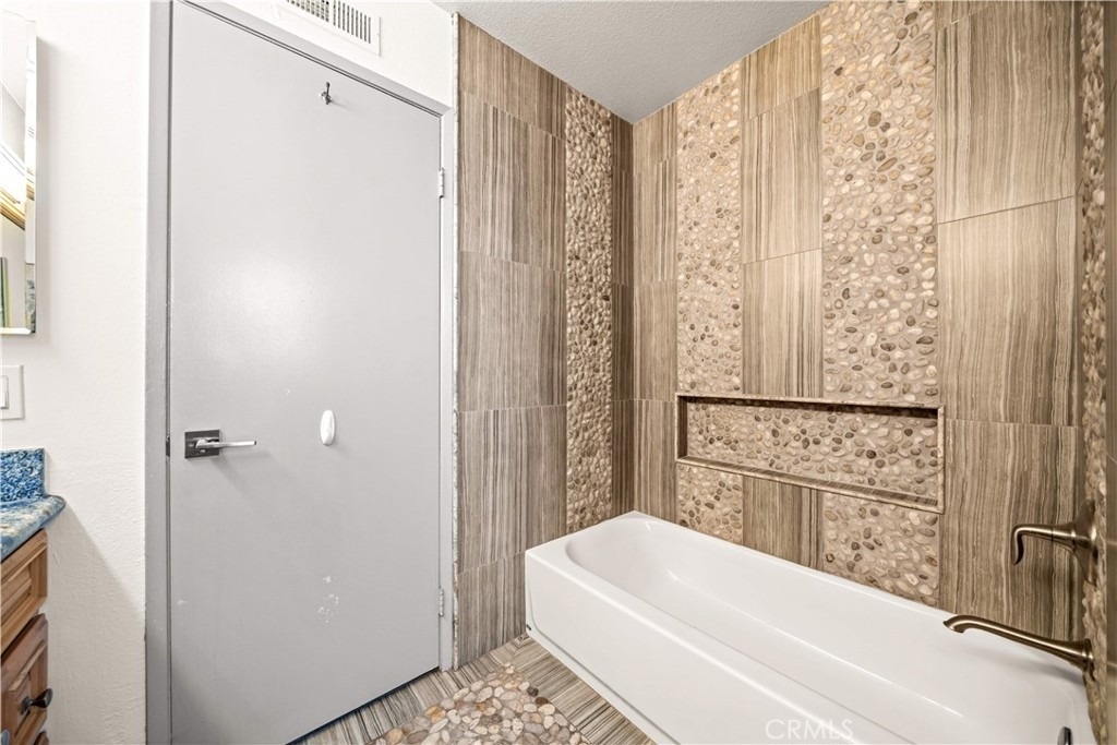 58 Fulton - Photo 29
