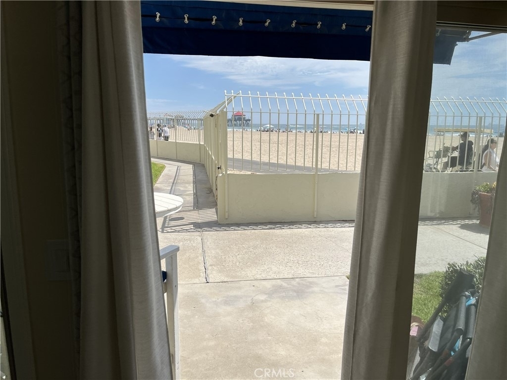 711 Pacific Coast - Photo 11