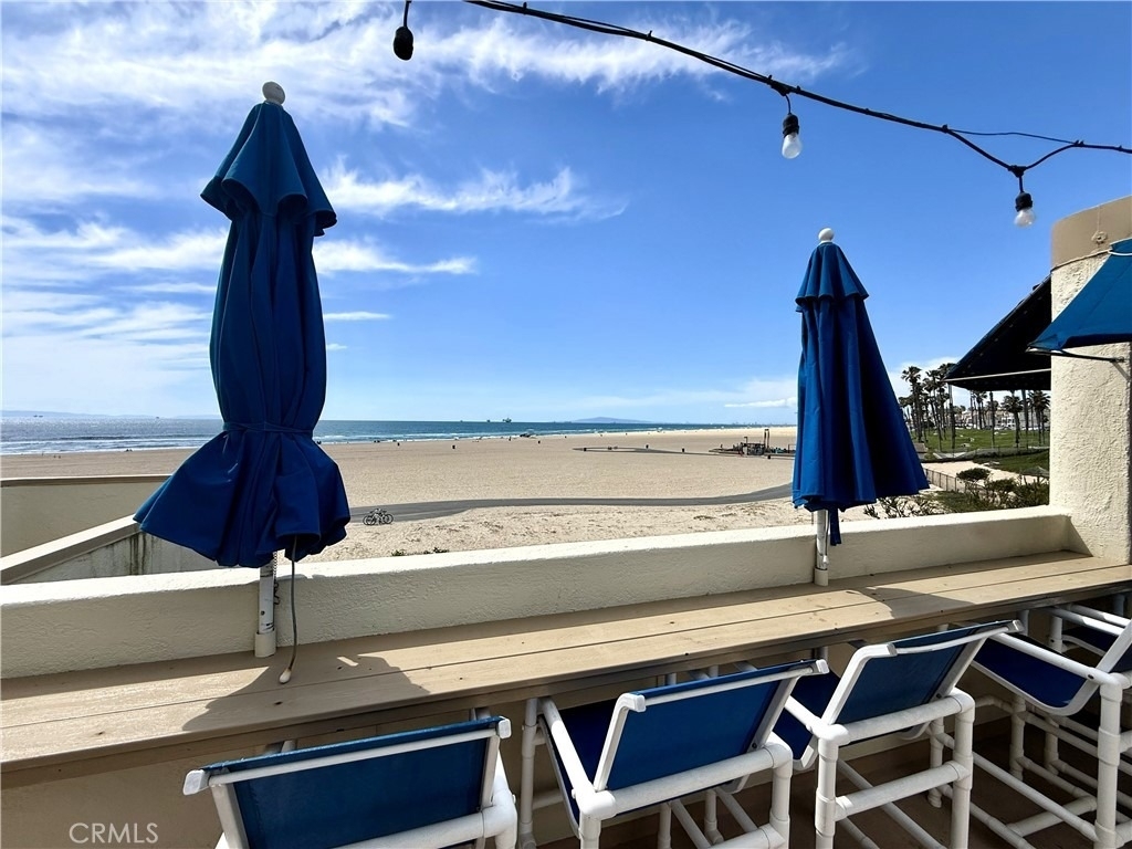 711 Pacific Coast - Photo 20
