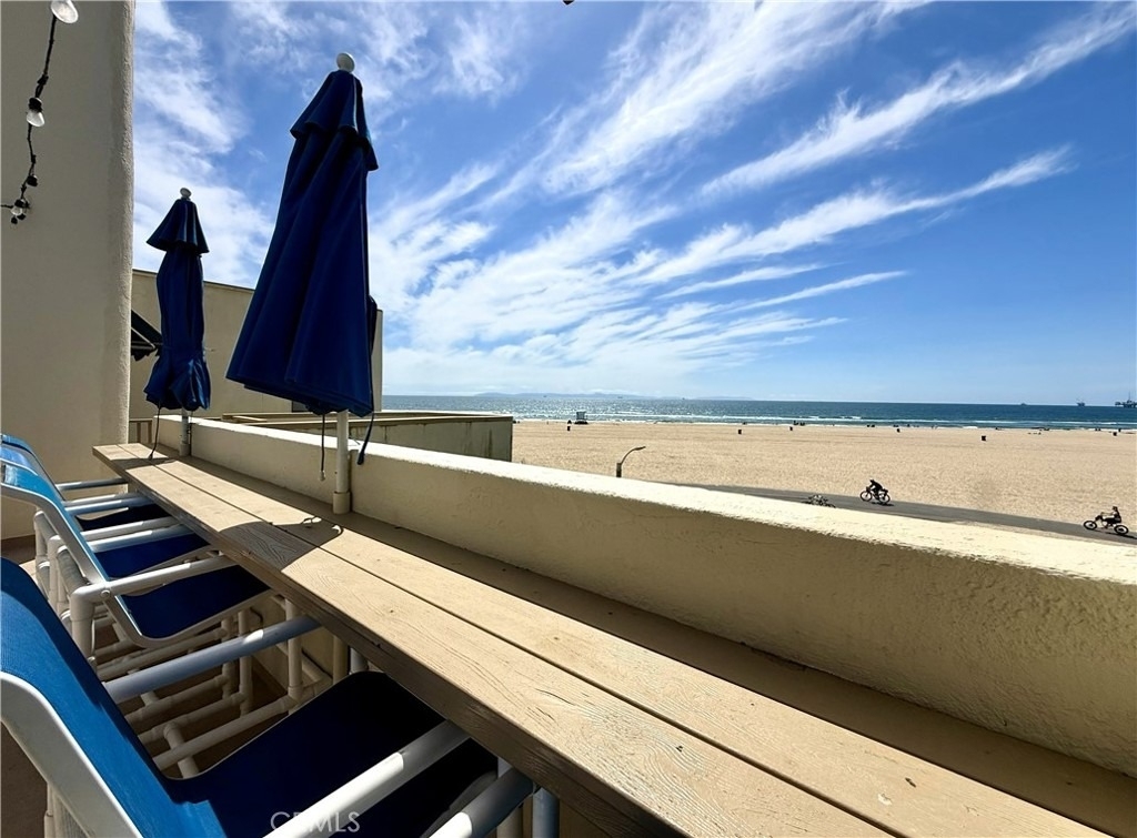 711 Pacific Coast - Photo 21