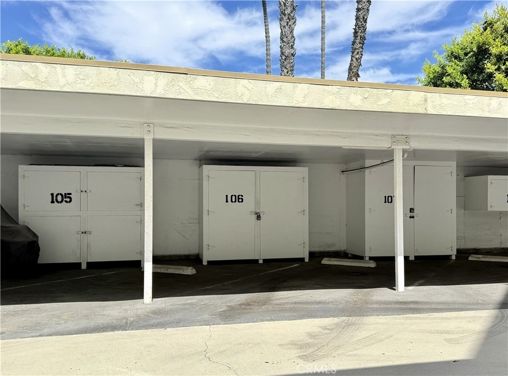 711 Pacific Coast - Photo 26