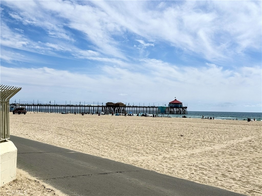 711 Pacific Coast - Photo 5