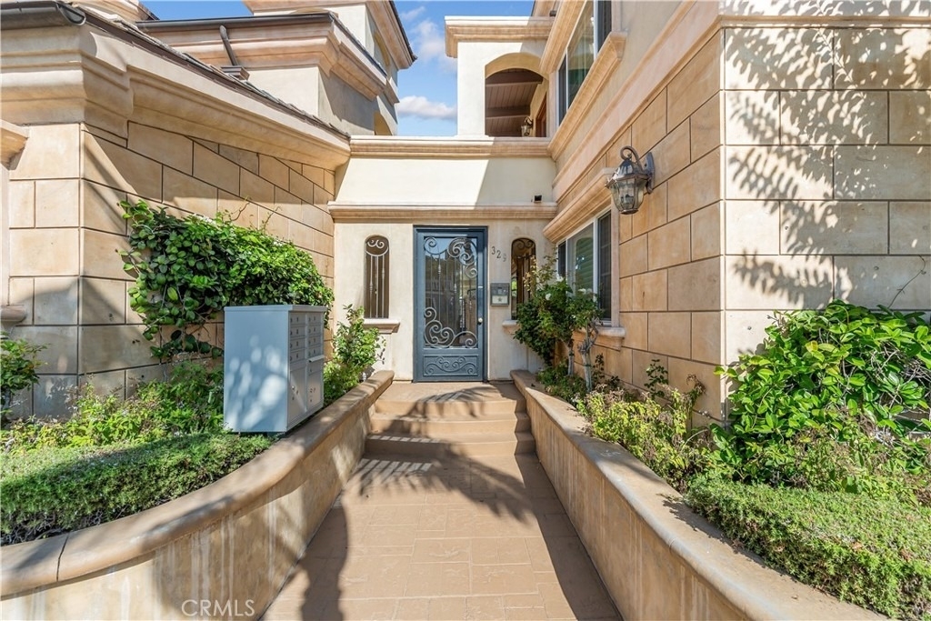 329 Marguerite Avenue - Photo 1