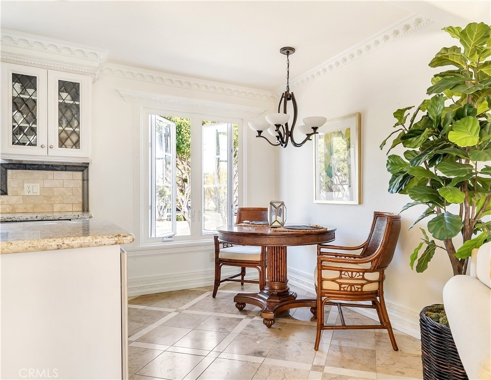 329 Marguerite Avenue - Photo 6