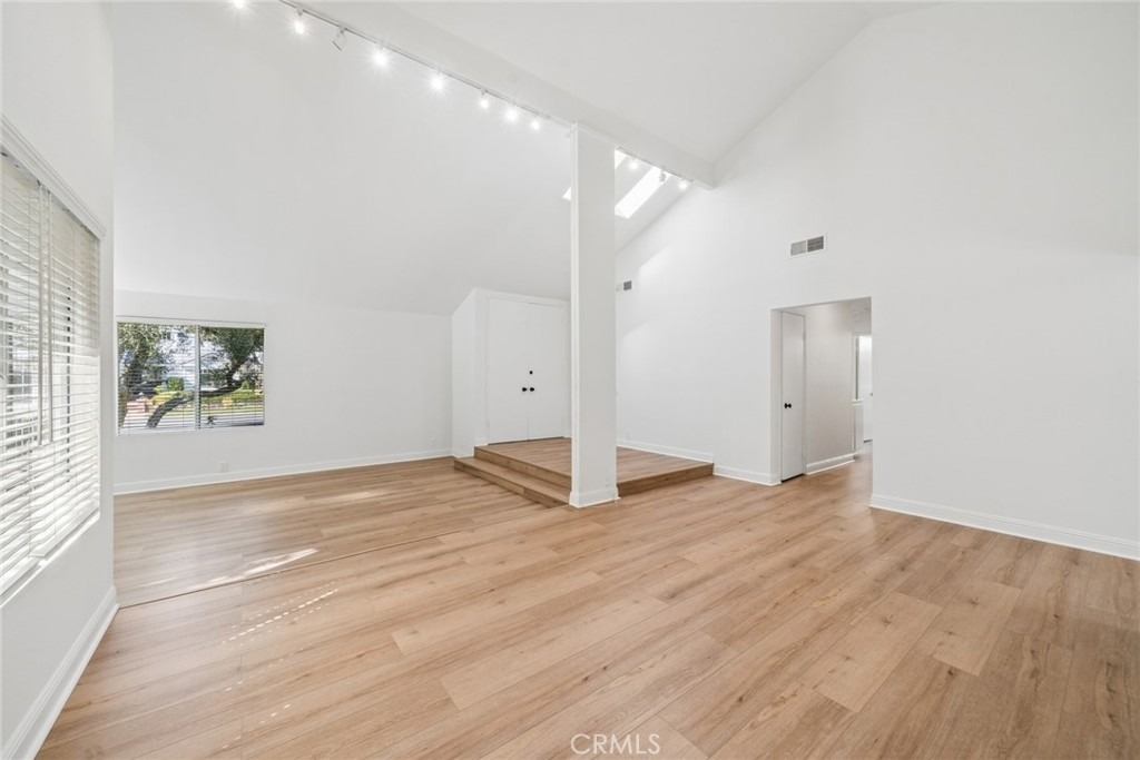 2215 Port Lerwick - Photo 9