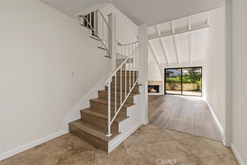 25572 Spinnaker Drive - Photo 4