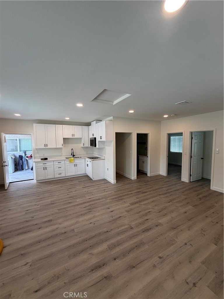5252 Sierra St - Photo 0