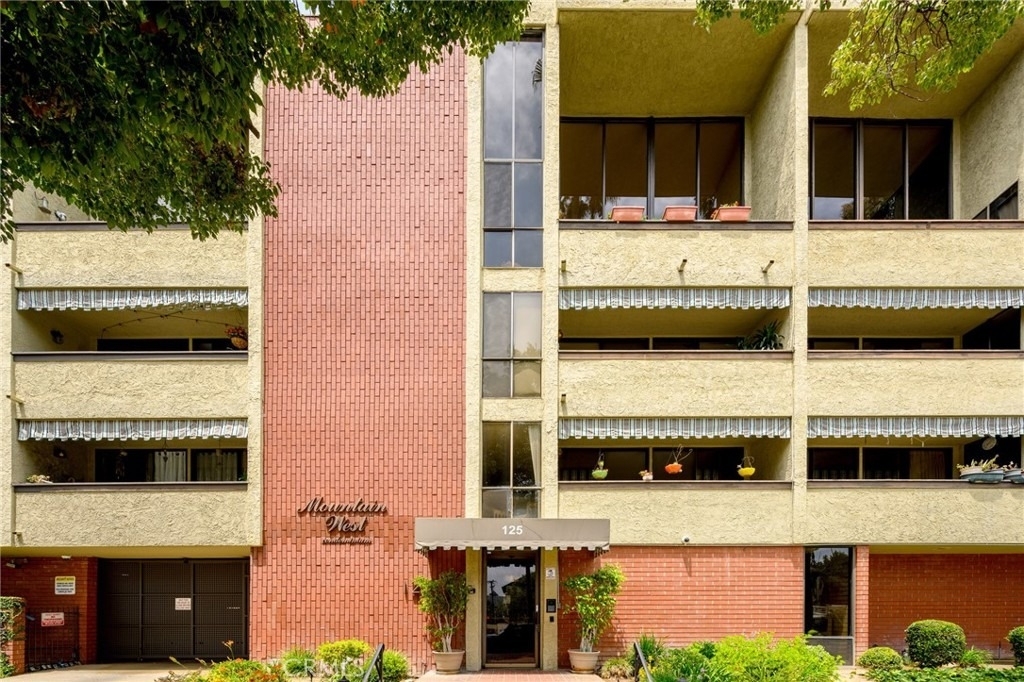 125 W Mountain Street - Photo 30