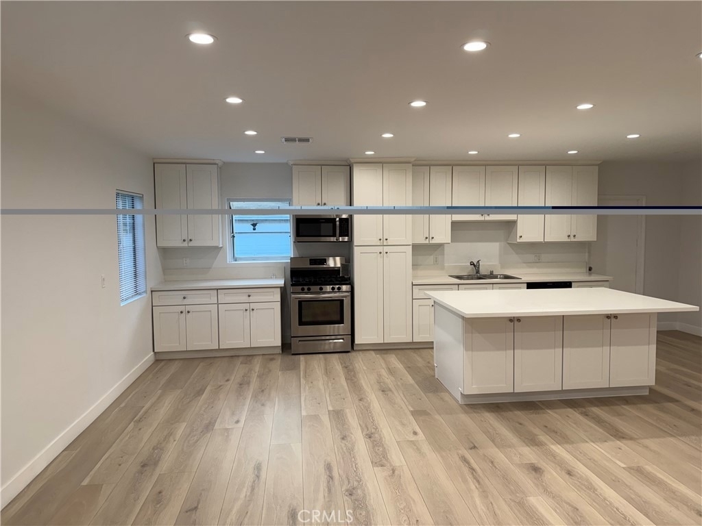 7307 Tyrone - Photo 2
