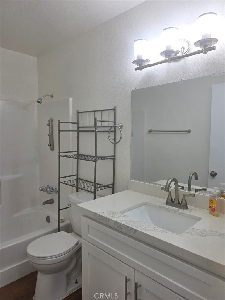 4326 W 142nd Street - Photo 15