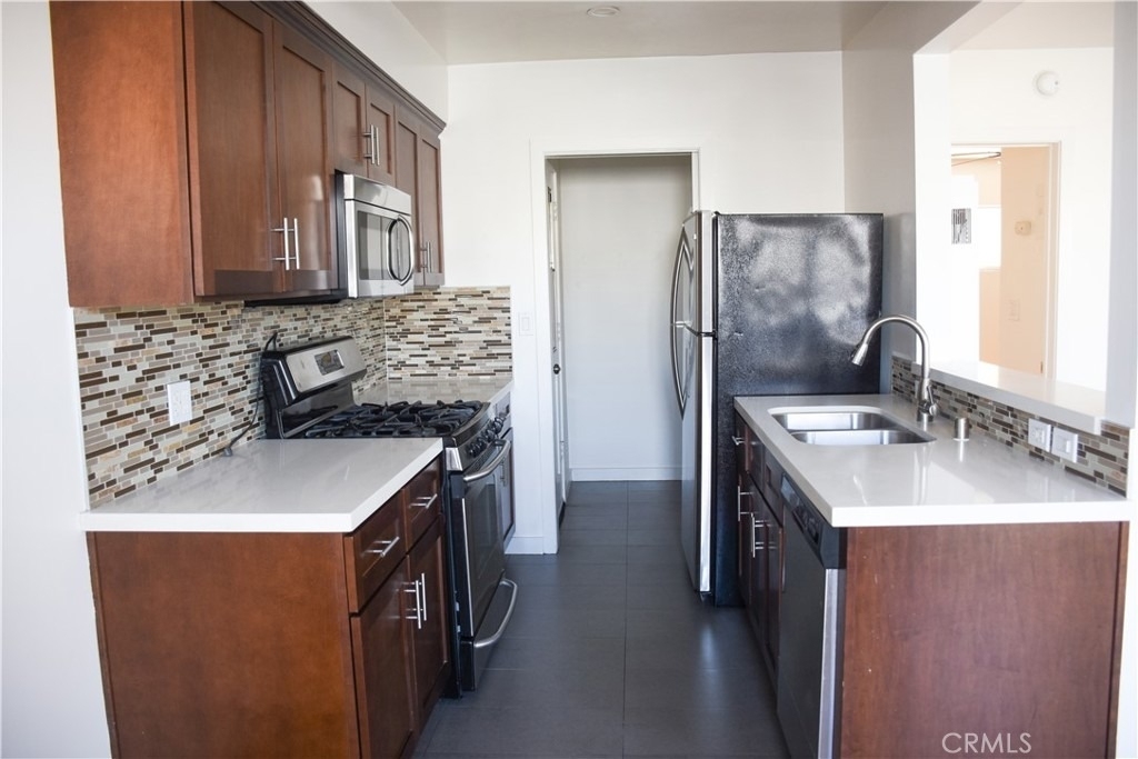 612 Aerick - Photo 2