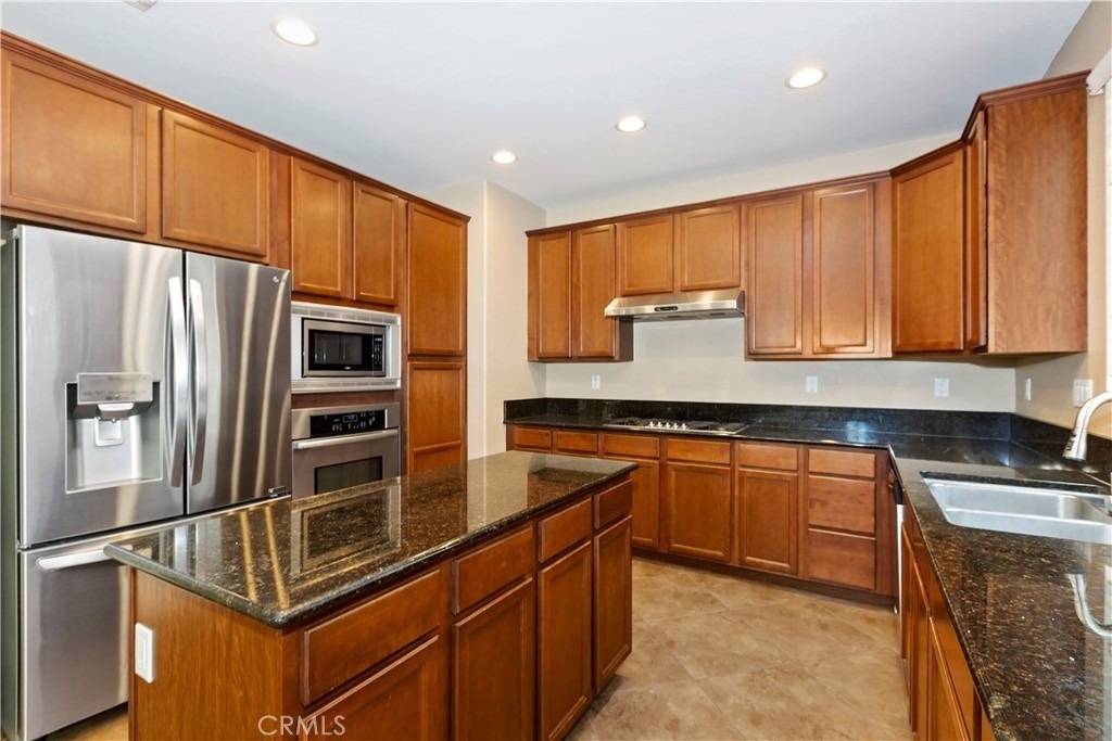 6841 Lokai Court - Photo 15