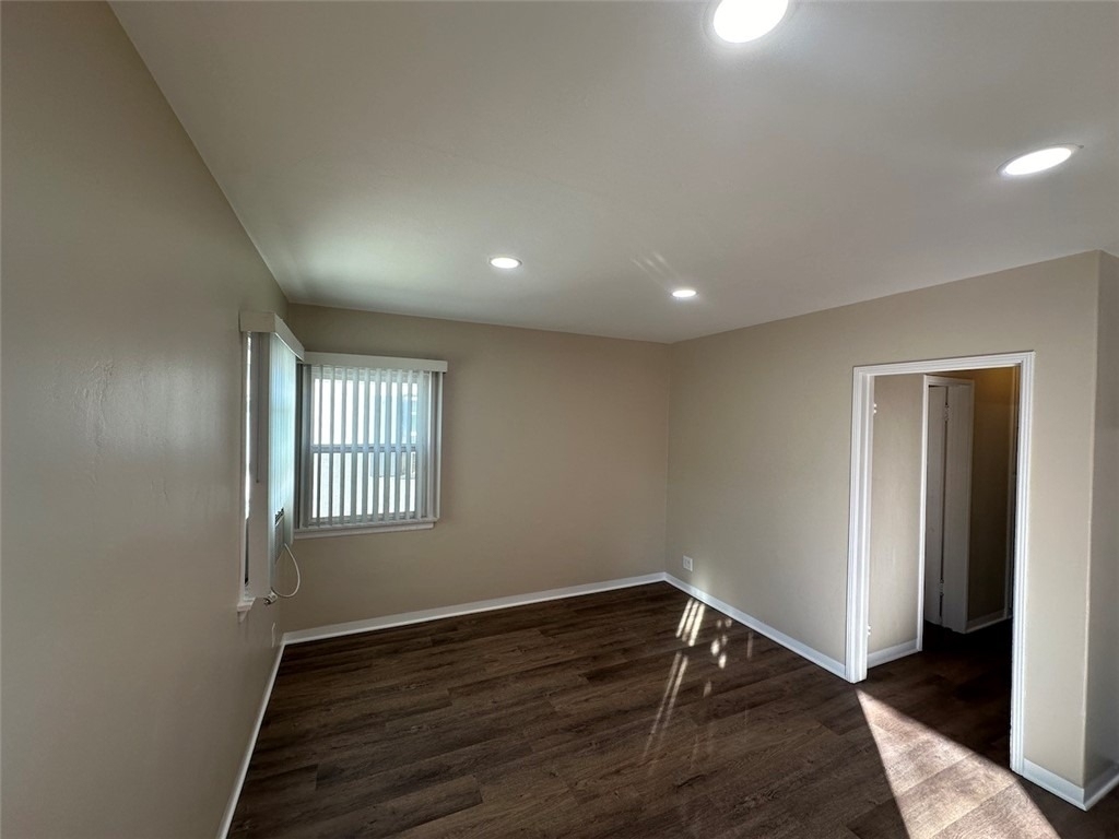 901 N San Gabriel Avenue - Photo 2