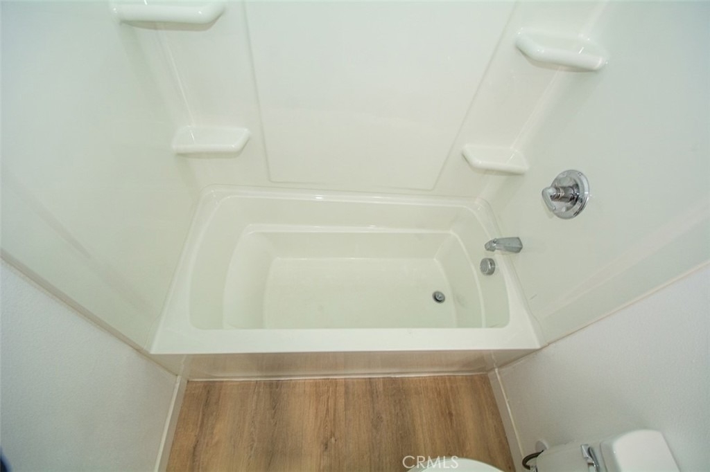 8258 Bennett Avenue - Photo 11