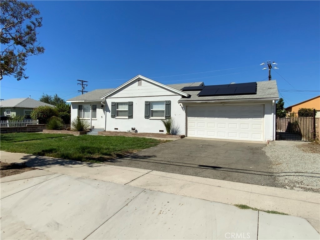 580 N Lilac - Photo 0