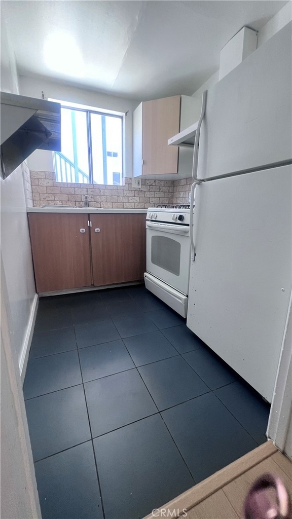 356 1/2 Gless Street - Photo 12