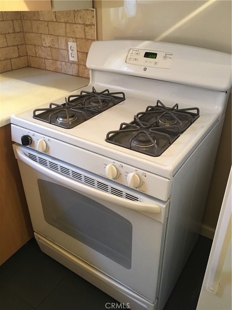 356 1/2 Gless Street - Photo 11