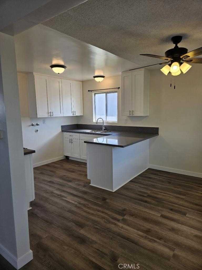 124 W Cherry - Photo 3