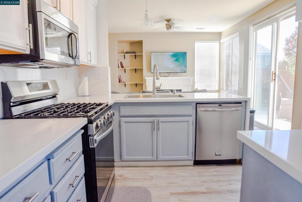 2090 Heartland Cir - Photo 2