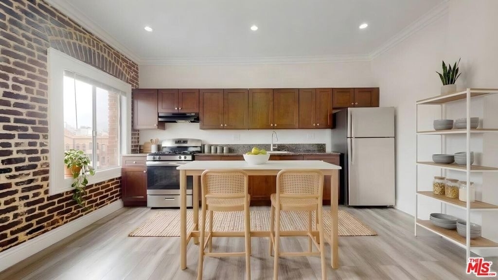 738 New Hampshire Avenue - Photo 8