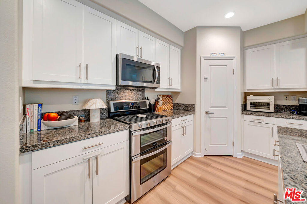 25151 Golden Maple Drive - Photo 17