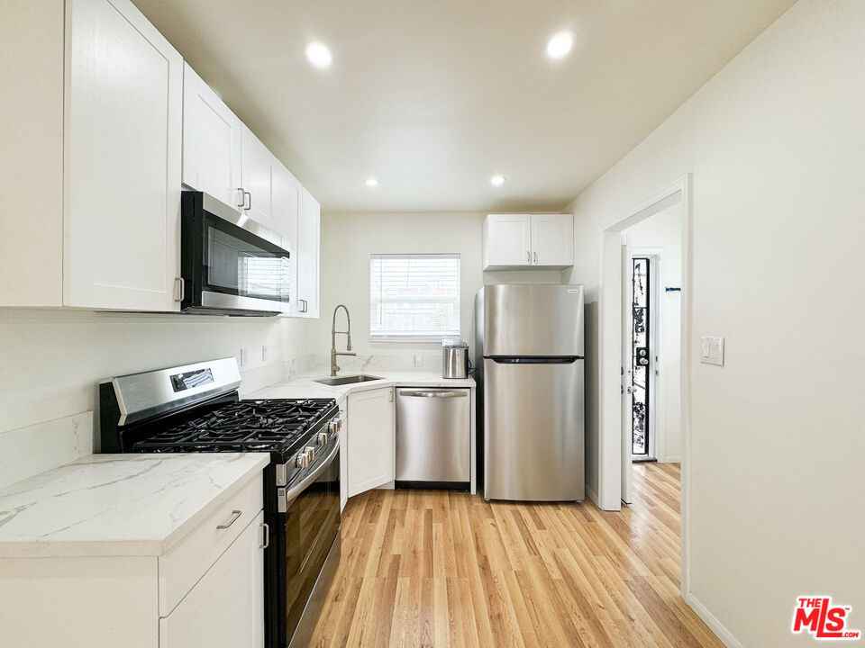 2516 Lucerne Avenue - Photo 7