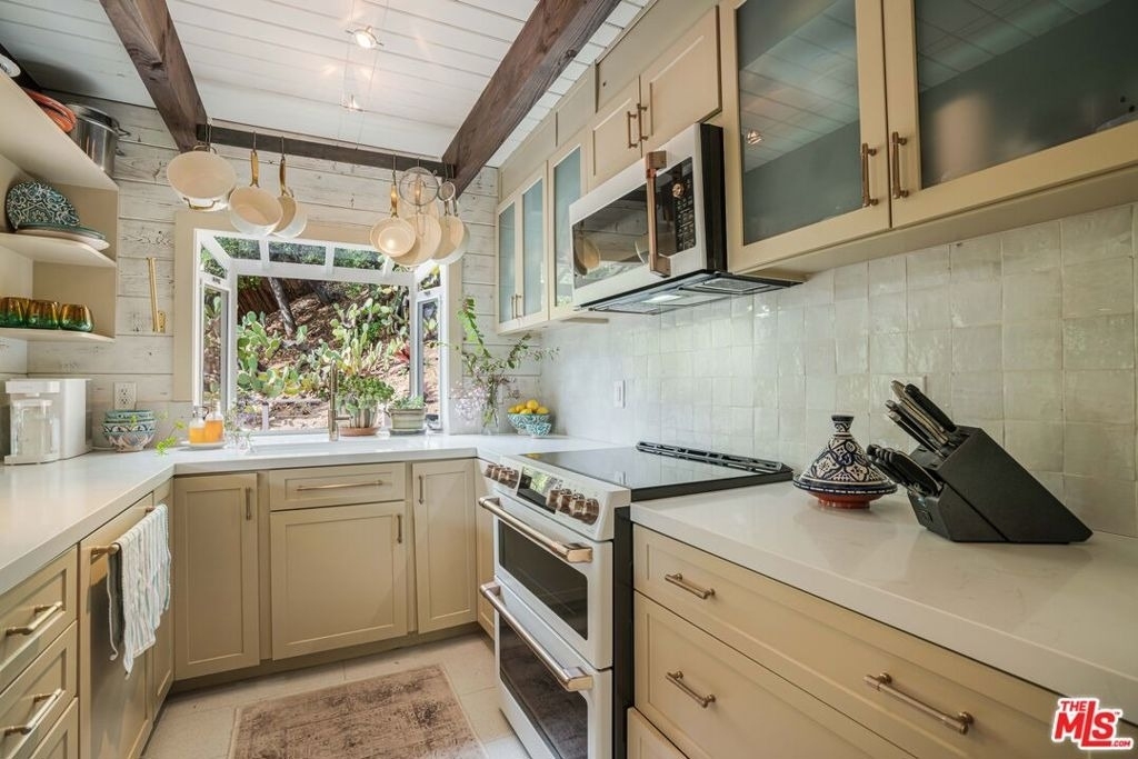 21330 Encina Road - Photo 5