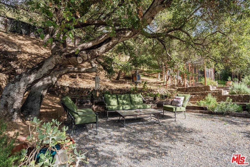 21330 Encina Road - Photo 20